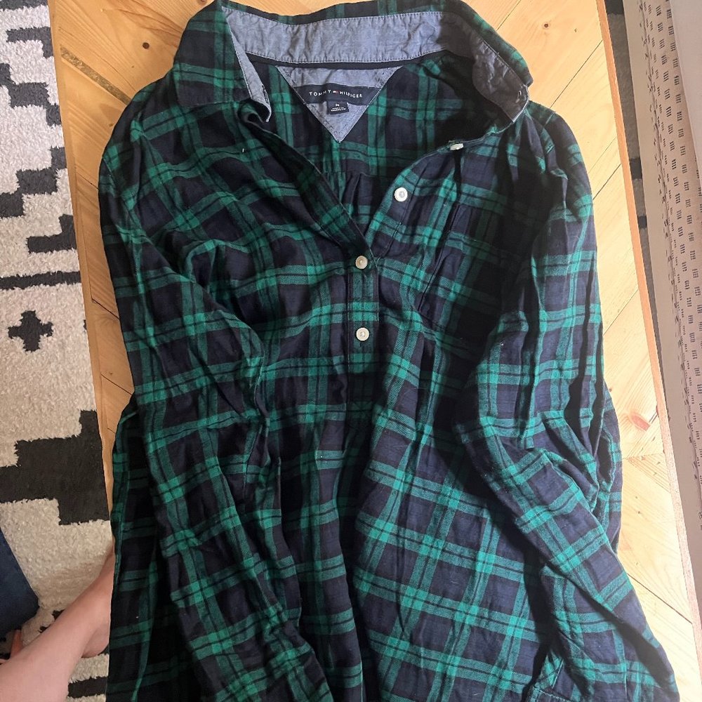 Tommy Hilfiger Half Button Up Plaid Size M